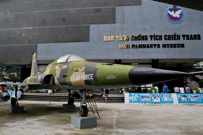 1-Day Ho Chi Minh City & Cu Chi Tunnels-Deluxe Group Of 10 Max - Ho Chi Minh City Morning Stops: French Colonial Photos and Big Memory