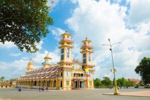1-Day Tour of Black Virgin Mountain - Cao Dai Temple - Cu Chi Tunnels from HCMC - Group Size and the Guide Factor: When It Works, It Really Works