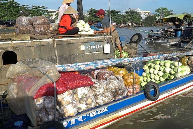 Authentic Mekong Delta Floating Market Full Day: Private or Group - Cai Rang Floating Market: Boats, Trading, and Photo Moments