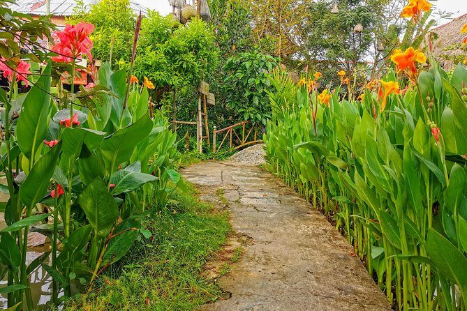 Cai Be Village - One-Day Mekong Delta Adventure - Ut Kiet Ancient House: Rice Paper, Honey, and Water Hyacinth Crafts