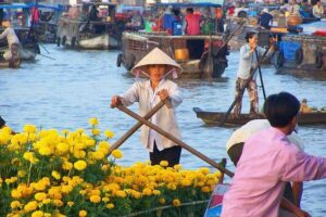 Cai Rang Floating Market & Mekong Delta 2-Day Tour from HCM City - Day 1 in My Tho and Ben Tre: Vinh Trang pagoda plus coconut production