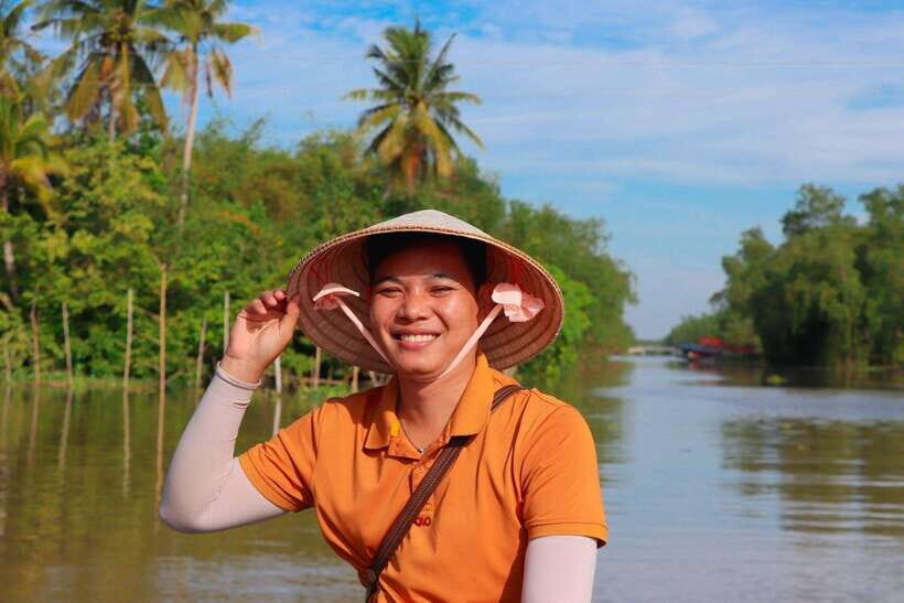 Can Tho: Floating Market & Mekong's Legacy( About 6 Pax) - A second look at Cai Rang: more intimate water life