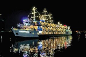 Dinner Cruise on Saigon River with Private Table - Live Music and Performances During Dinner (Plus a Few Wildcards)