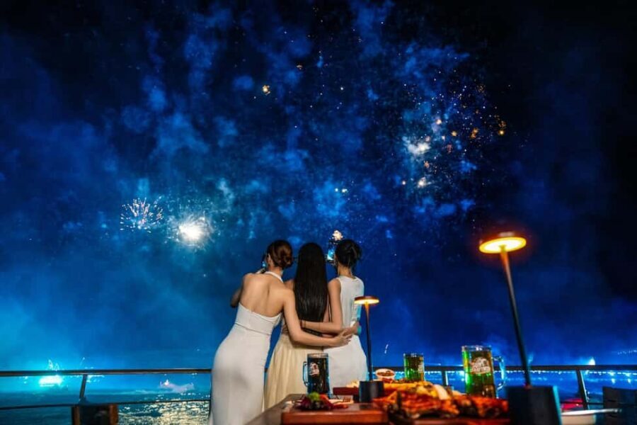 Dinner with Symphony Show And Firework Of Kiss Of The Sea - Small practical tips that make the night easier