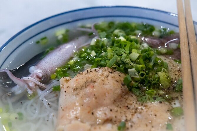 Food Tour By Bicycle In Phu Quoc - Bún Quậy Bình Dung: The Stirring-Noodles Moment