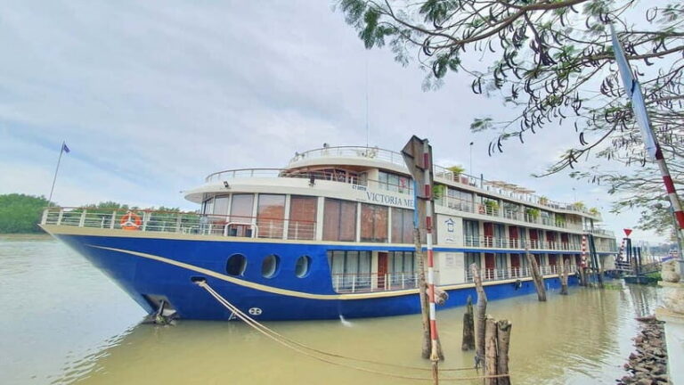 From HCM: Mekong Delta Can Tho Floating Market 2-Day Tour - Ben Tre and the Garden–Pond–Cage model: what you’re really looking at