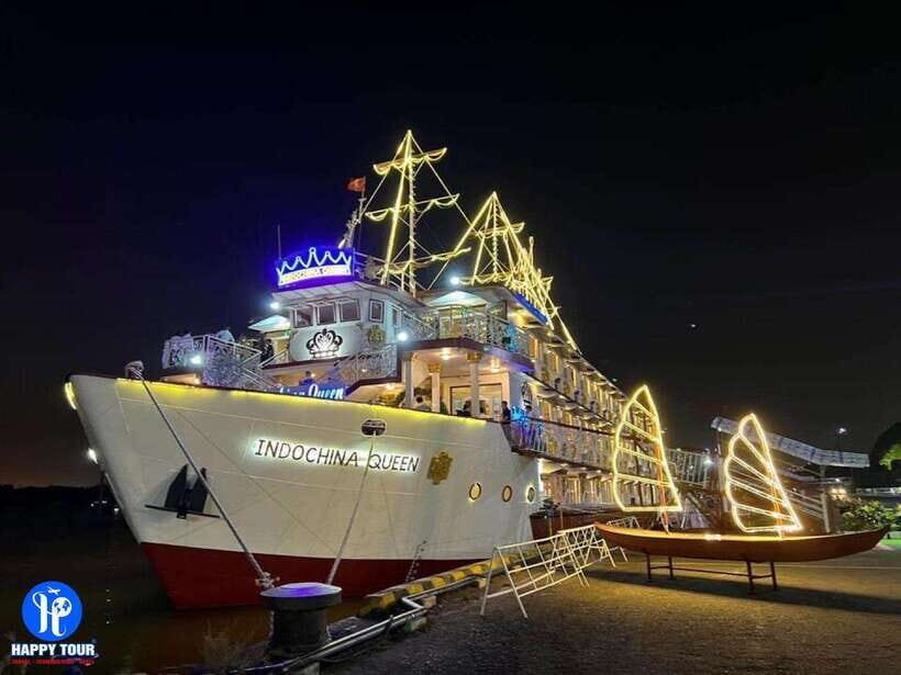 From Ho Chi Minh: Private Dinner Cruise on Saigon River Tour - District 1 Pickup to the Dock: The Make-or-Break Start