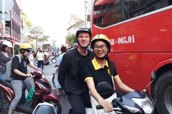 Ho Chi Minh City’s most delicious street food tour by motorbike - Stop 2: Bình Thạnh, where ordering can change based on what you want