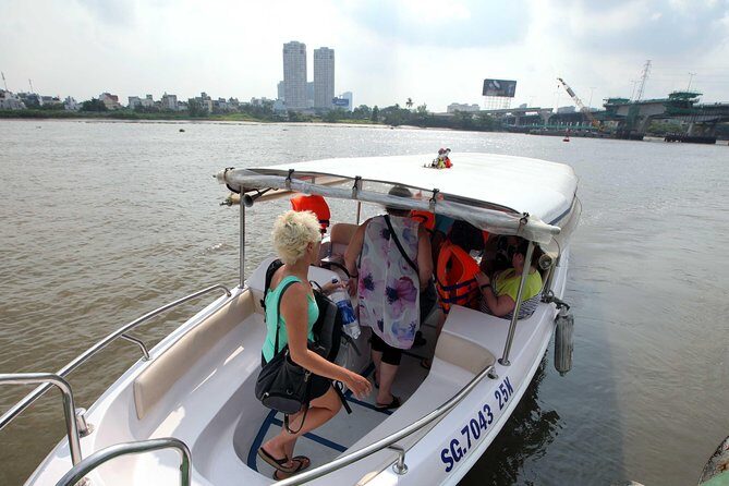 Luxury Speedboat 2 Ways from Ho Chi Minh city to Cu Chi Tunnels - Should You Book the Củ Chi Tunnels by Speedboat Tour?