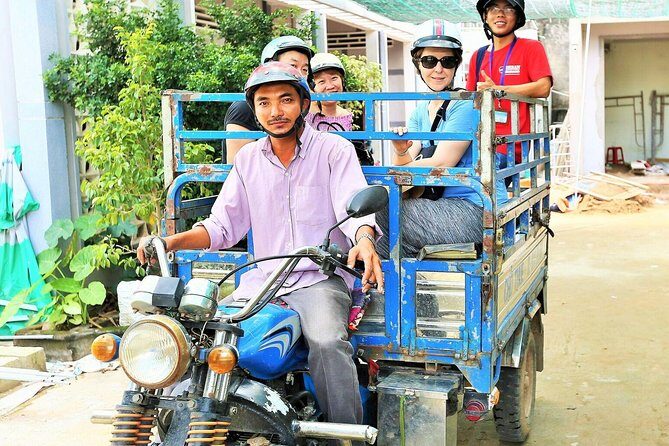 Mekong Delta Discovery Tour from Ho Chi Minh - My Tho to the river: the start of your long-tail boat story