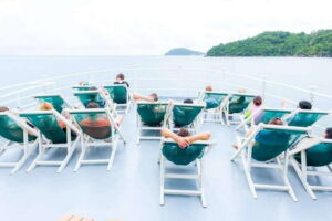 Phu Quoc: Cable Car Ride and 3 Islands Boat Tour with Lunch - Boarding the boats: fun day, but you need footwork