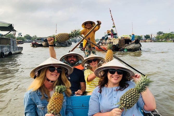 Premium Can Tho Small Canal Tour in Mekong Delta - Cruising Can Tho’s Village Canals: Photos, Pace, and Quiet