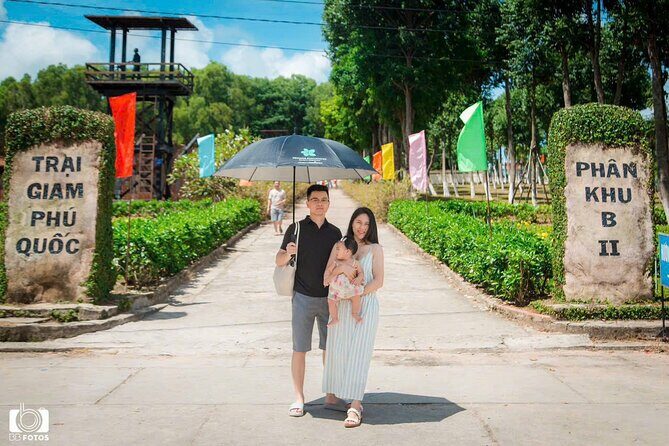 Private Tour Discover Nature and Culture of Southern Phu Quoc - Ngọc Hiển Pearl Farm: what Pearl Island looks like up close