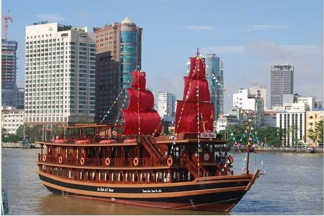 Saigon Local Sightseeing Free Walking Tour - Price and Value: How $5.92 Plus Tips Works