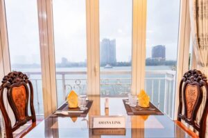 Saigon River Dinner Cruise: Buffet, Set Menu, Fine Dining (3hrs) - Boarding the Sai Gon River: what you’ll actually see after dark