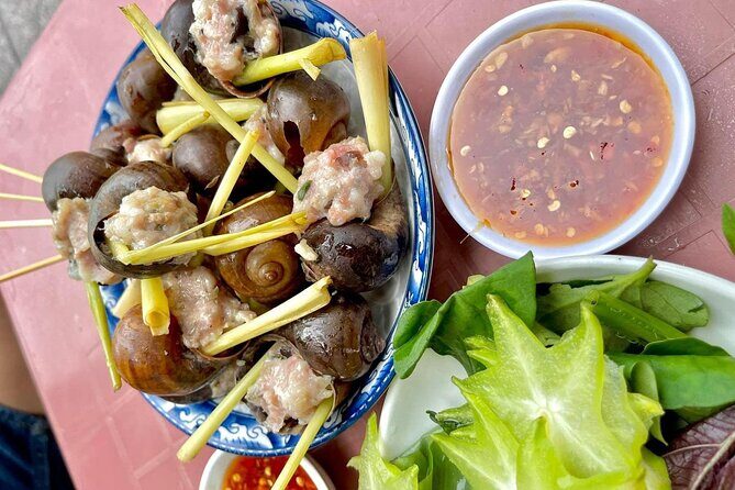 Saigon Scooter Adventure - City Sights & Street Food Tour - Opera House Start and a Seafood-Market Kickoff