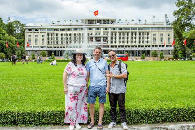 Small-group Saigon City Tour: 1-day Must-See Icons & Cyclo Ride - A morning start that keeps you out of the planning trap