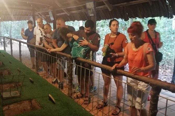 VIP Tour Cuchi Tunnels & Mekong Delta Cruise Full Day Group 12pax - Cu Chi Tunnels: what the underground crawl teaches you