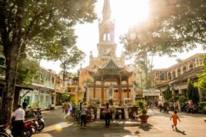 War Remnants Museum - Ho Chi Minh City Half Day Tours - War Remnants Museum: Powerful Photos, Heat, and How to Pace Yourself